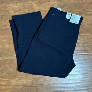 The Iconic Ankle Pant from Reitmans Blue 16